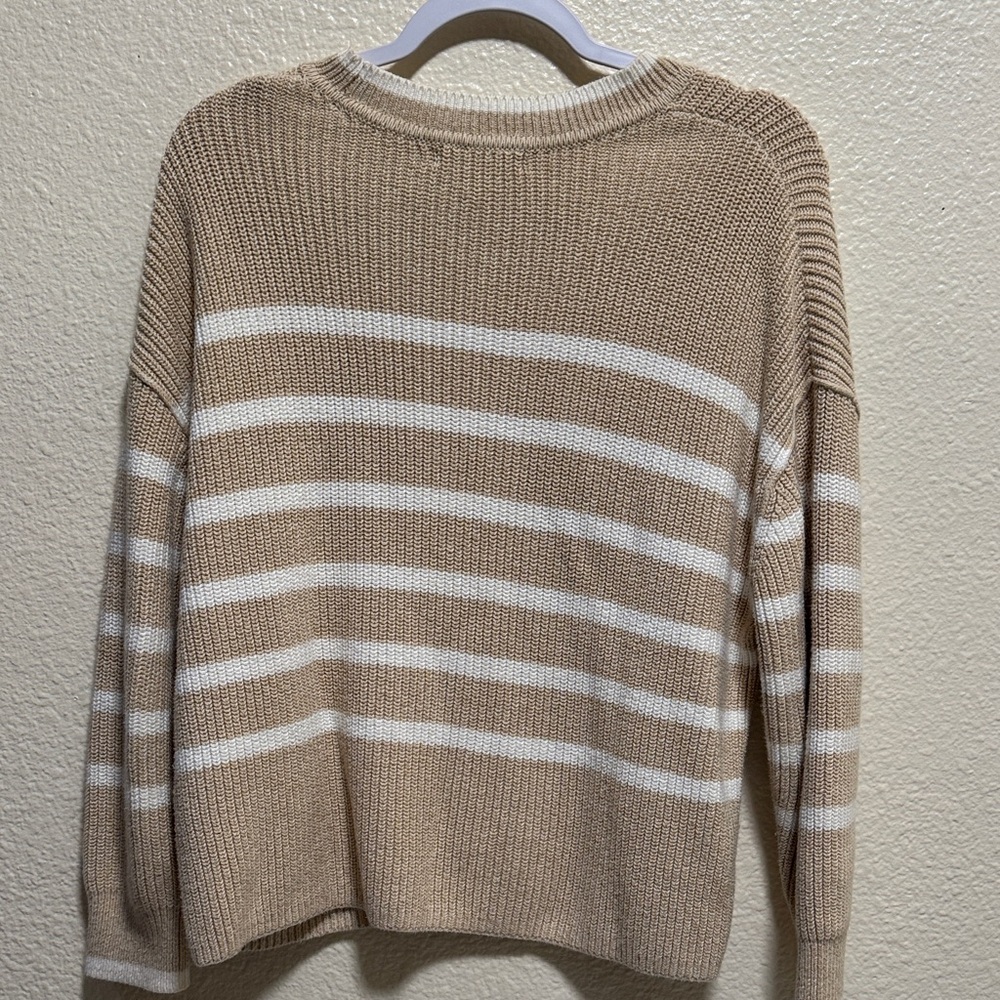 Banana Republic Beige and White Striped Sweater - Picture 6 of 6
